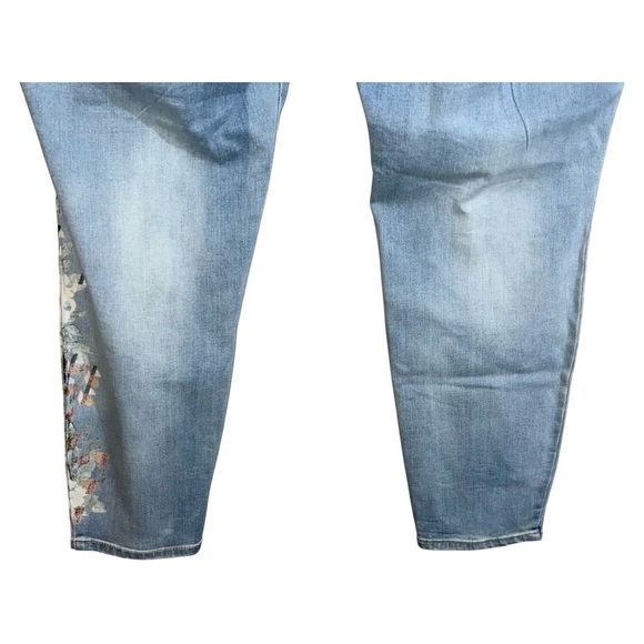 Jessica Simpson Jeans Women’s 22W Blue Floral Kiss Me Super Skinny Floral 41x29 - Picture 6 of 6